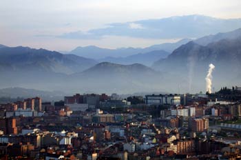 Vista general de la ciudad de Oviedo, Principado de Asturias