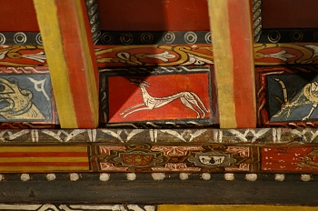 Detalle de pintura en alfarje. Perro, Huesca