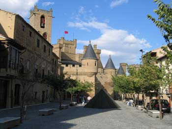 Plaza de Carlos III en Olite, Navarra
