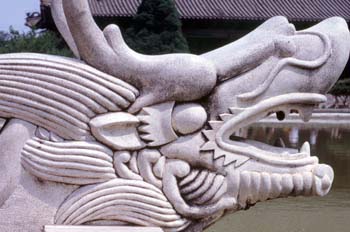 Escultura de dragón, China