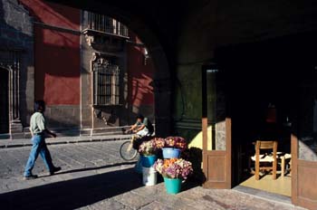 Calle de San Miguel de Allende, Guanajuato, Mexico