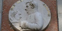 Medallón de Don José Albarez