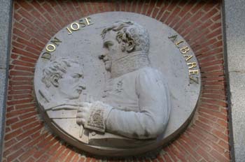 Medallón de Don José Albarez