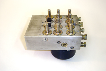 ABS Bosch 5. Detalle del bloque hidráulico