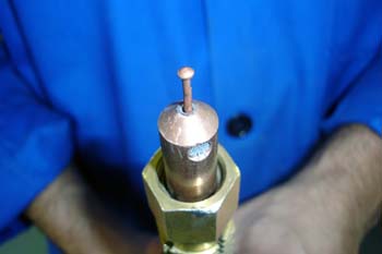 Electrodo de cobre para soldadura de clavos