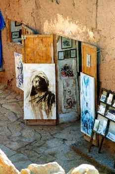Puesto de cuadros en Ait Benhaddou, Marruecos