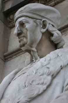 Escultura de Don Antonio de Nebrija