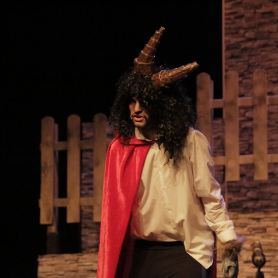 La Bella y la Bestia - Musical del Grupo de Teatro del IES Nicolás Copérnico 36