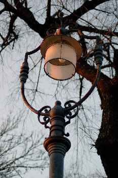 Farola del parque de St. Gellért, Budapest, Hungría