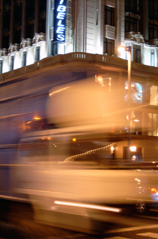 Efecto visual de movimiento de tráfico