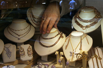 Escaparate en el barrio de los diamantes, Amberes, Bélgica