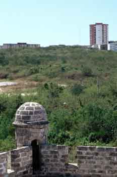 Vista desde una fortificación, Cuba
