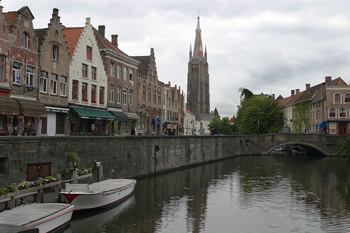 Vista desde Rozenhoedkaai, Brujas, Bélgica