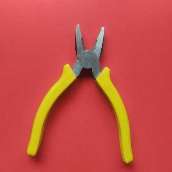 alicates universales abiertos