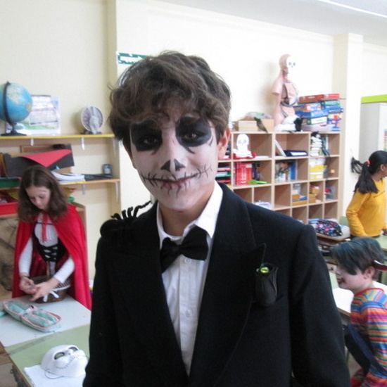 2019_10_30_Sexto B celebra Halloween por todo lo alto_CEIP FDLR_Las Rozas_2019-2020 13