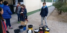 Litter Less Campaign_Masa de las papeleras de clase   5