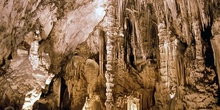 Interior de una cueva de Mallorca