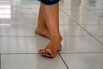 Postura de pies, baile Javanes, Java, Indonesia