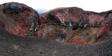 Conos de escoria y lava en Volcán Chico en Isla Isabela, Ecuador