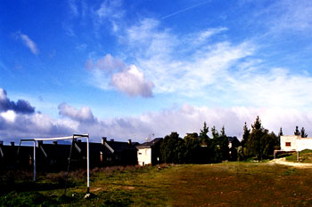 Campo de fútbol en un pueblo