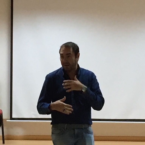 Visita del escritor Fernando J. López 1