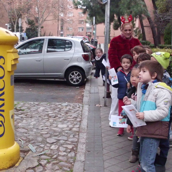 SOLIDARIDAD EN NAVIDAD EN EL HOSTOS 3