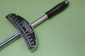 LLave dinamométrica de lectura directa.