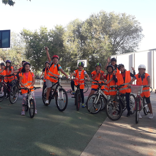 EDUCACIÓN VIAL EN BICICLETA 4