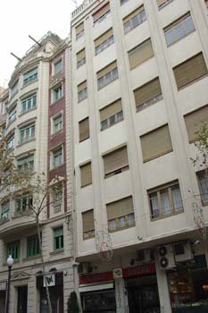 Fachada de edificio, Avenida Gaudí, Barcelona
