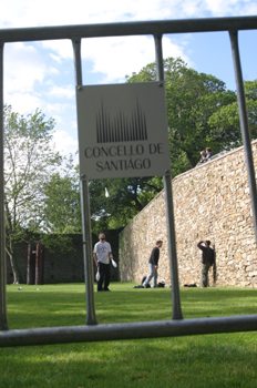 Personas haciendo malabares en el parque de San Domingos de Bona