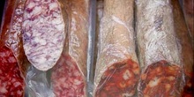 Salchichón y chorizo