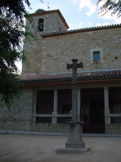 Campanario de iglesia en Collado Mediano