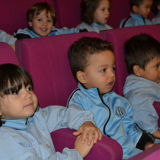 TEATRO LA CHARLOJA. “KAMELOT” 28