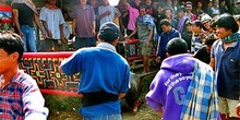 Zona de invitados. Ropas y gentes, Sulawesi, Indonesia