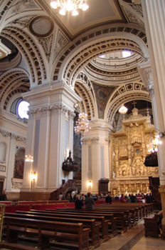 Interior, Basílica del Pilar