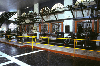 Torno del taller de matricería, Museo de la Minería y de la Indu