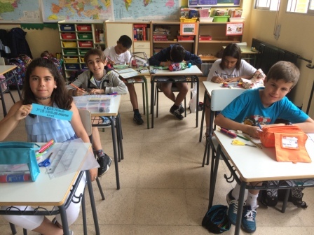 2017_04_21_JORNADAS EN TORNO AL LIBRO_TALLER MARCAPAGINAS_QUINTO 5