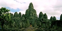 Vista del Bayon en Angkor, Camboya