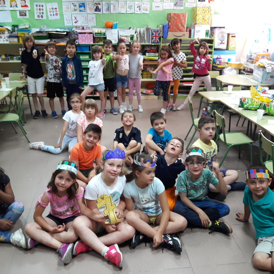 Some photos in 1B group (June 2019) 11