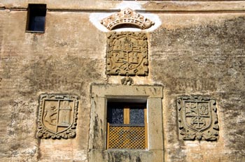 Escudos heráldicos - Cáceres