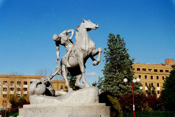 Grupo escultórico, Ciudad Universitaria, Madrid