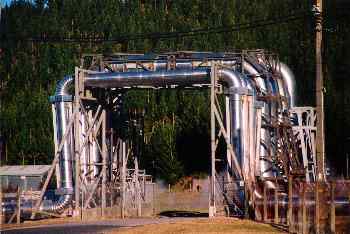 Canalizaciones de la estación geotérmica de Mokai, Nueva Zelanda