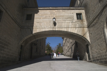 Monasterio de El Escorial, San Lorenzo de El Escorial, Comunidad