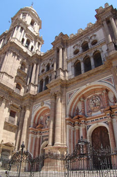 Fachada principal de la Catedral de Málaga, Andalucía