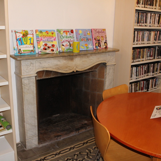 Biblioteca Can Llobera - Pollensa 5