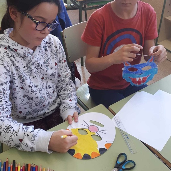 2020_02_24_4ºc REALIZA MASCARAS DE CARNAVAL_CEIP FDLR_LAS rOZAS 10