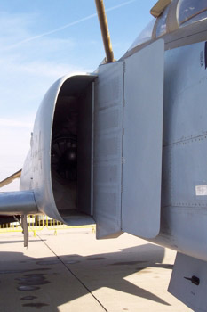 Tobera lateral variable de admisión