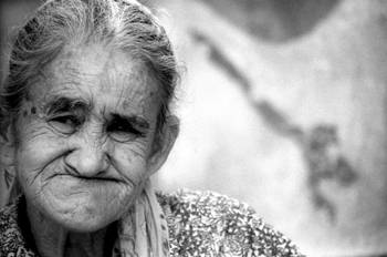 Rostro de anciana, favelas de Sao Paulo, Brasil