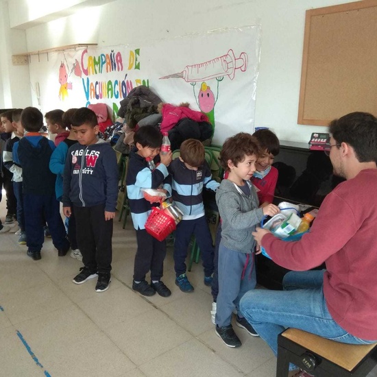 2018_11_Primero realiza el taller de Consumo del Ayto_CEIP FDLR_Las Rozas 2