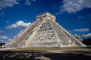 Pirámide azteca